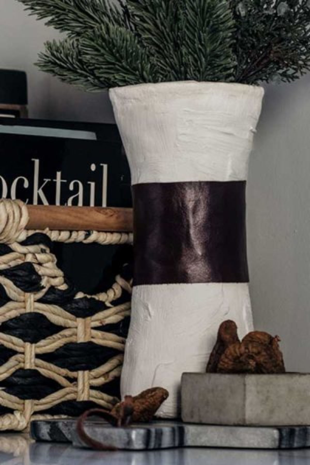 How to Make Faux Pottery Using Plaster