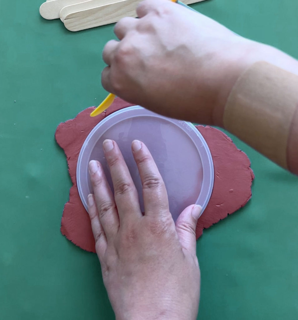 Cut circle out of the clay