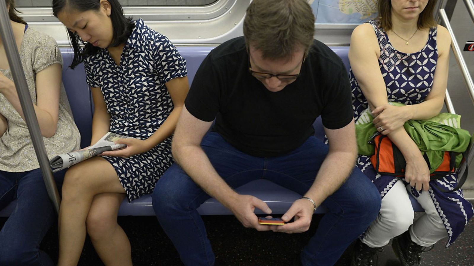 18 Things You Should Never Do in Public