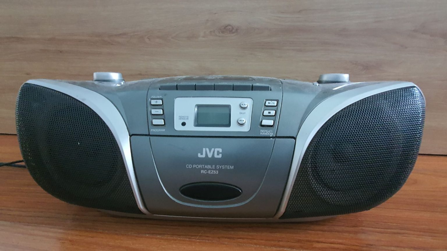 15 Home Entertainment Systems from the ’90s That Would Baffle Gen Z ...