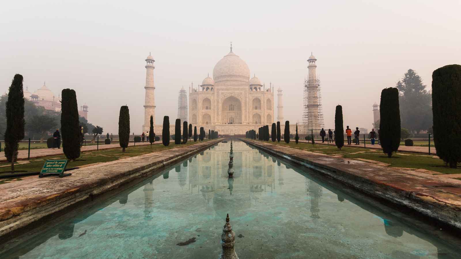 18 Destinations Every Solo Female Traveler Should Avoid for Safety