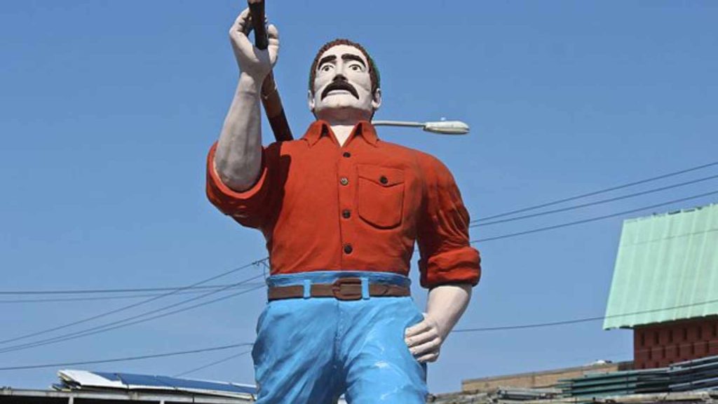 Muffler Men