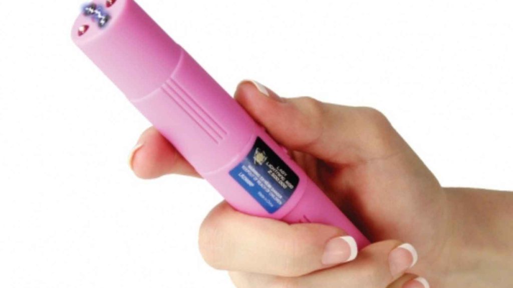 17 Non-Lethal Self-Defense Tools You&rsquo;ll Want in Any Emergency Kit