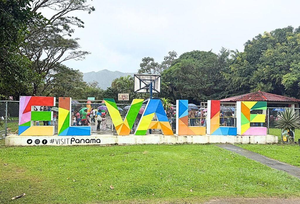 el valle sign panama
