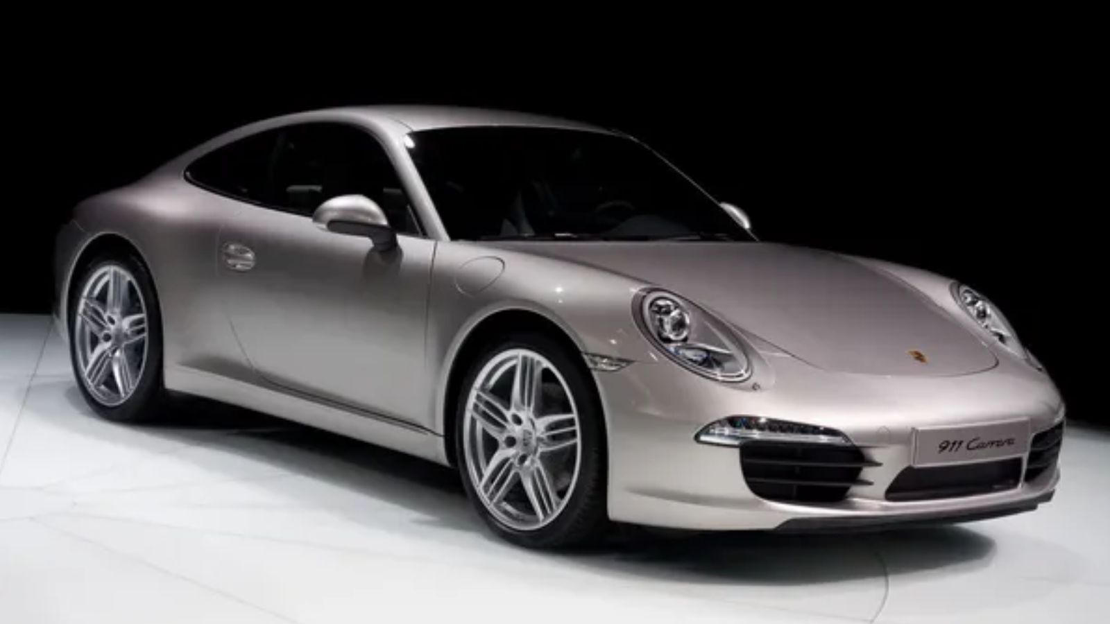 17 Fabulous Rear-Engine Classic Cars That Stood Out in Automotive History
