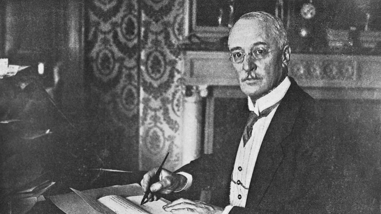 12 Famous Inventions Named After the People Who Created Them