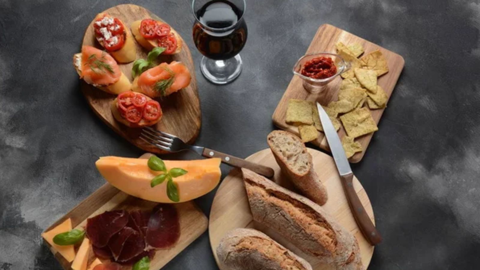 15 Simple Things That Instantly Make Guests Feel at Home