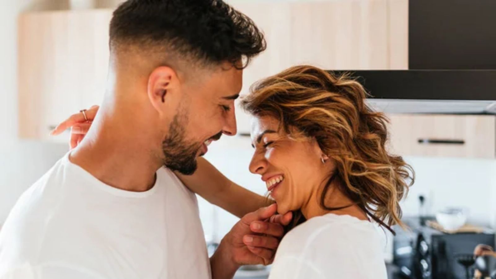 12 Compliments Every Man Appreciates More Than You Think