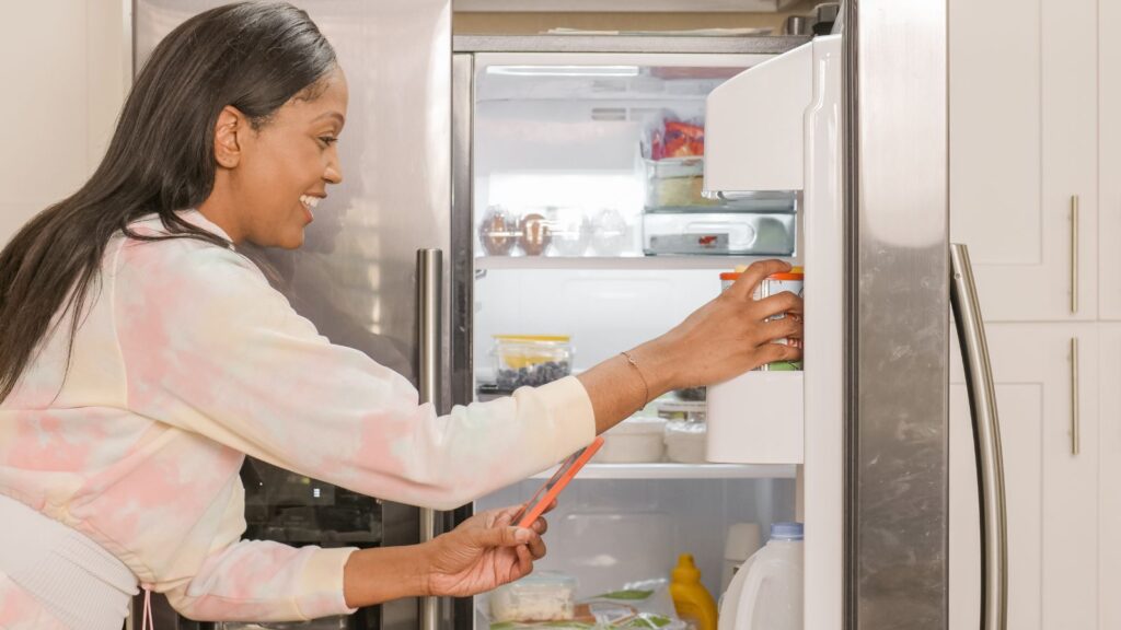 Refrigerator