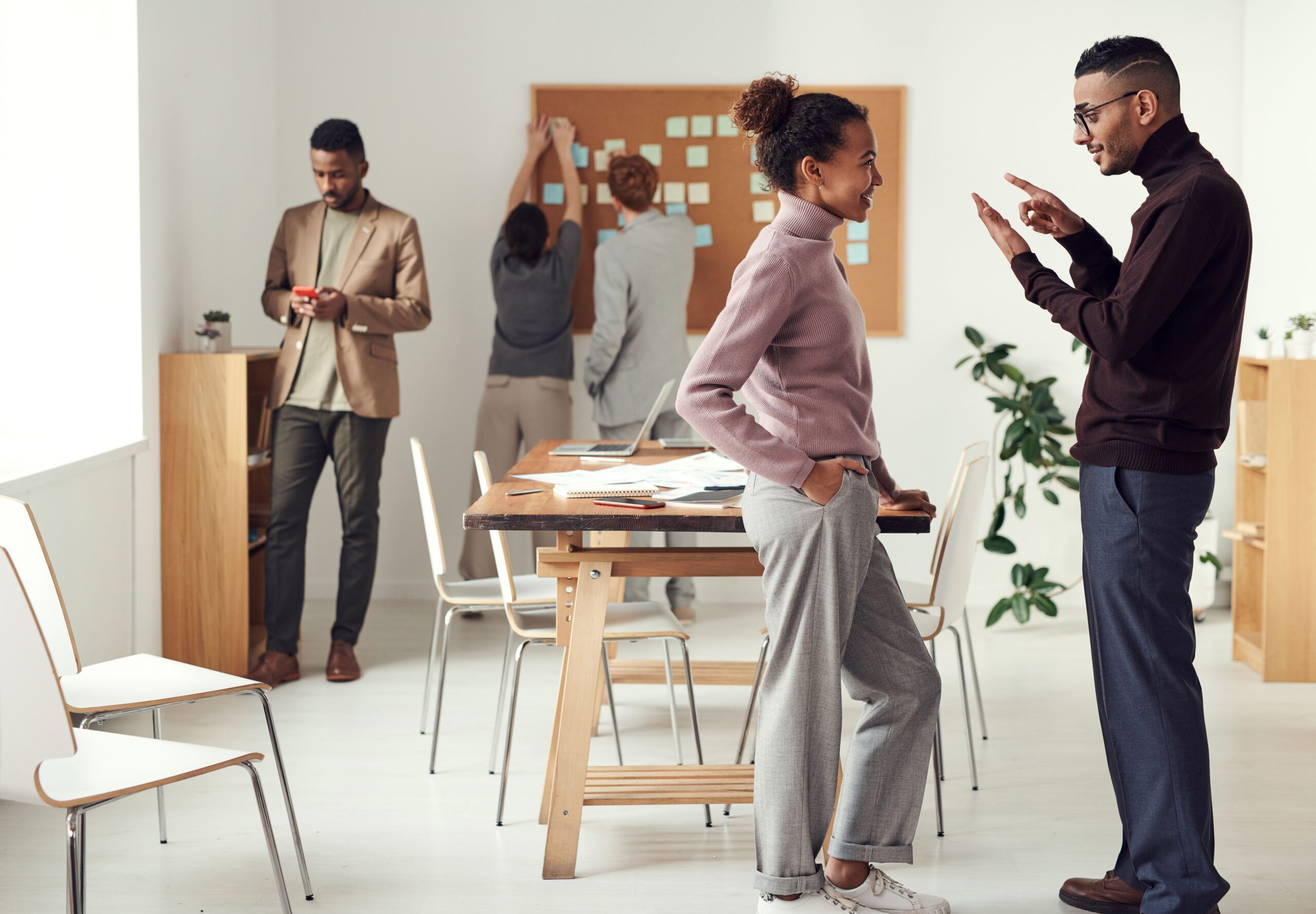 Gestures That Make a Lasting Impression on Everyone You Meet